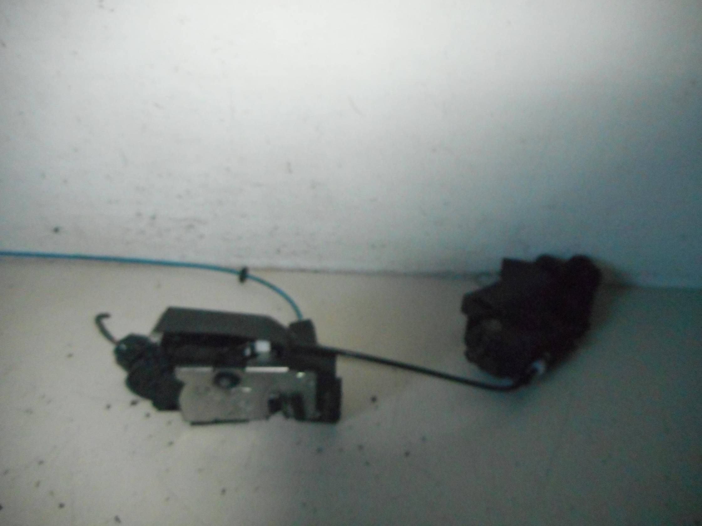 Serratura porta ant. dx.